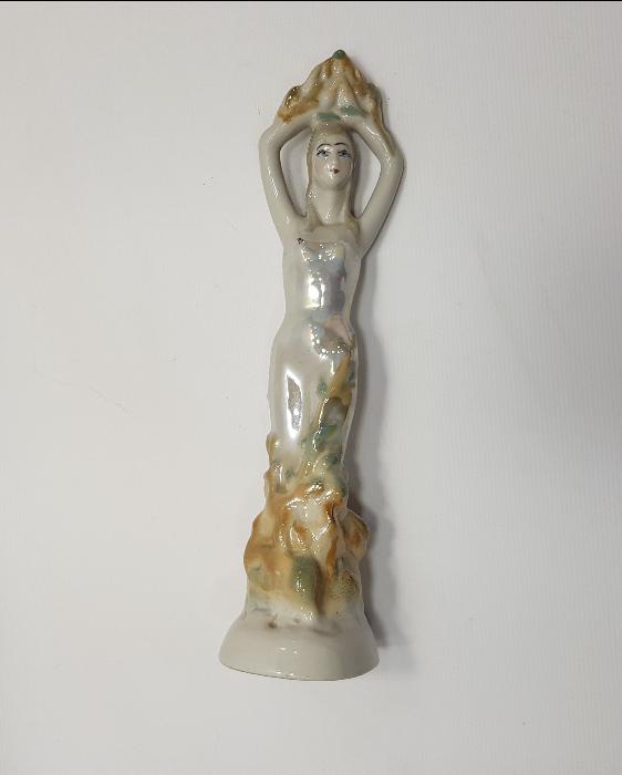 PORSELEN KADIN HEYKELİ 