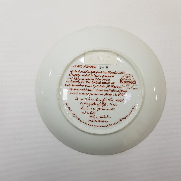 SANATÇI İMZALI KOLEKSİYONLUK PORSELEN DUVAR TABAĞI