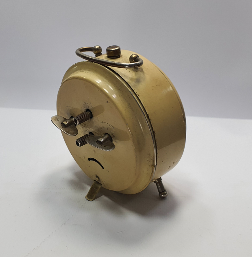 VEGLİA MARKA ANTİKA İTALYAN YAPIMI KURMALI MASA SAATİ