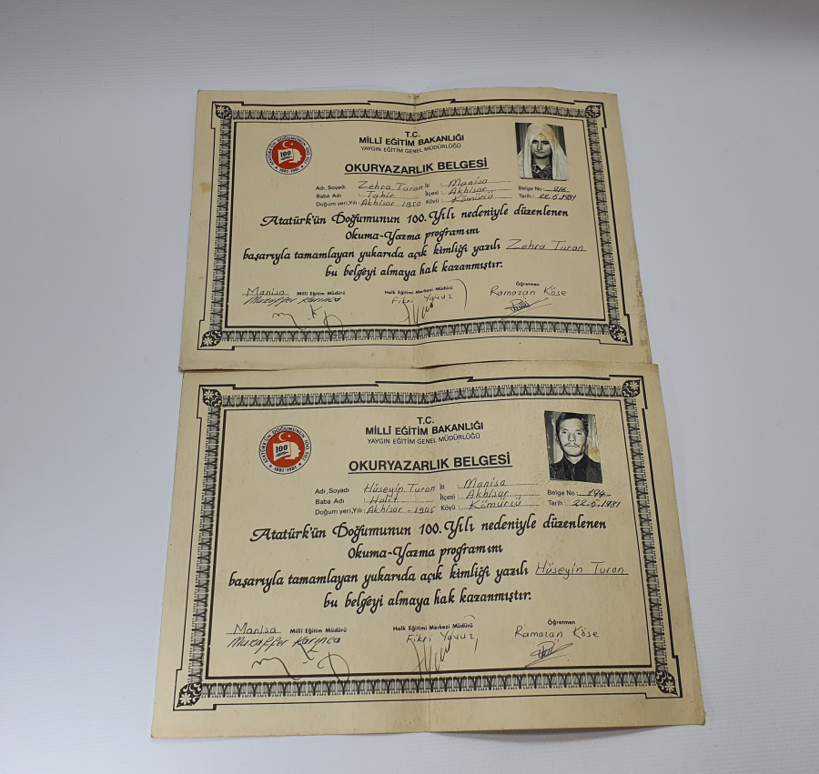 ATATÜRK'ÜN 100. DOĞUM YILINDA AÇILMIŞ OKUR YAZARLIK KURSU DİPLOMALARI