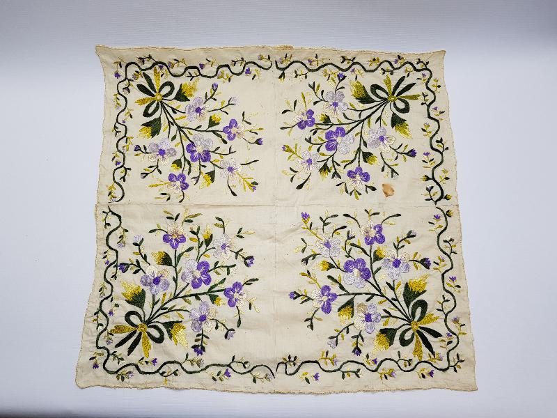 CUMHURİYET İLK DÖNEM HARİKA İŞLEMELİ ÇEVRE 