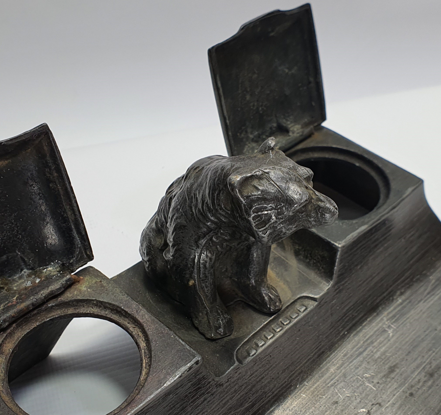 DÖKÜMDEN MAMUL AYI FİGÜRLÜ ANTİKA MASA ÜSTÜ HOKKA