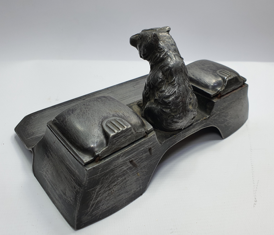 DÖKÜMDEN MAMUL AYI FİGÜRLÜ ANTİKA MASA ÜSTÜ HOKKA