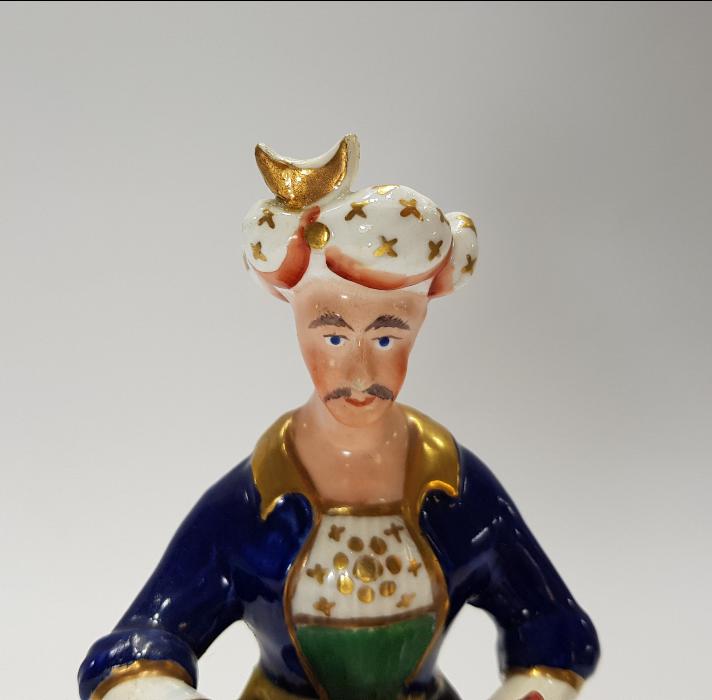 OSMANLI DÖNEMİ UD ÇALAN MÜZİSYEN TEMALI PORSELEN BİBLO