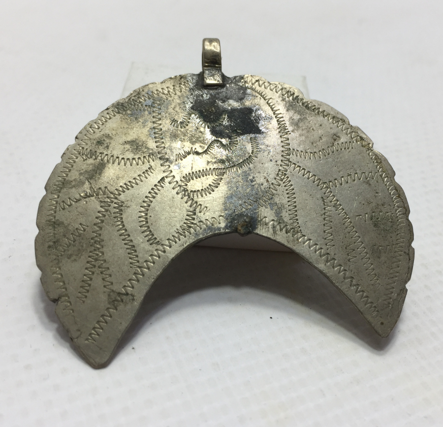 OSMANLI DÖNEMİ ÜZERİ OSMANLICA YAZILI HİLAL FORMUNDA KOLYE