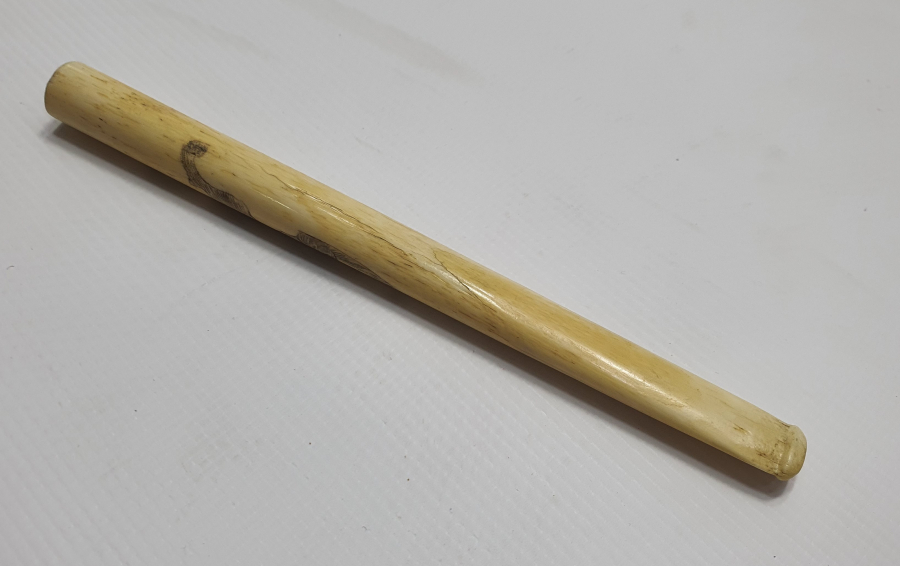 ÜZERİNE KAPLAN FİGÜRÜ KAZINMIŞ MORS DİŞİ AĞIZLIK