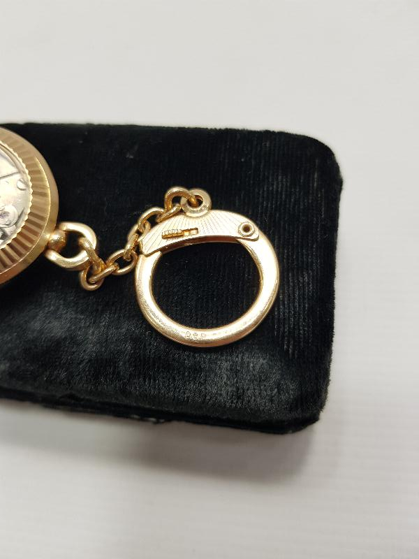 FARKLI FORMDA CEP SAATİ