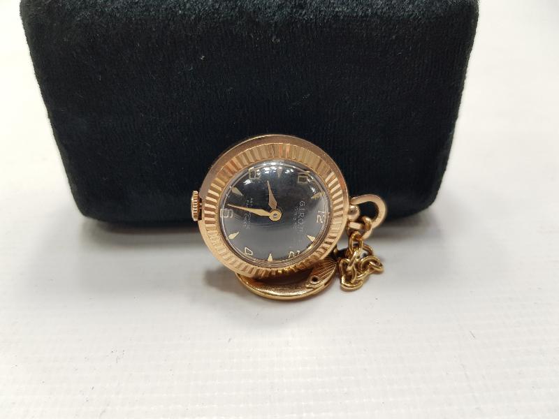 FARKLI FORMDA CEP SAATİ