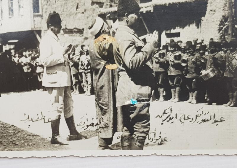 KURTULUŞ SAVAŞI ALİ FUAT PAŞA VE DEVLET ERKANI DUA EDERKEN 