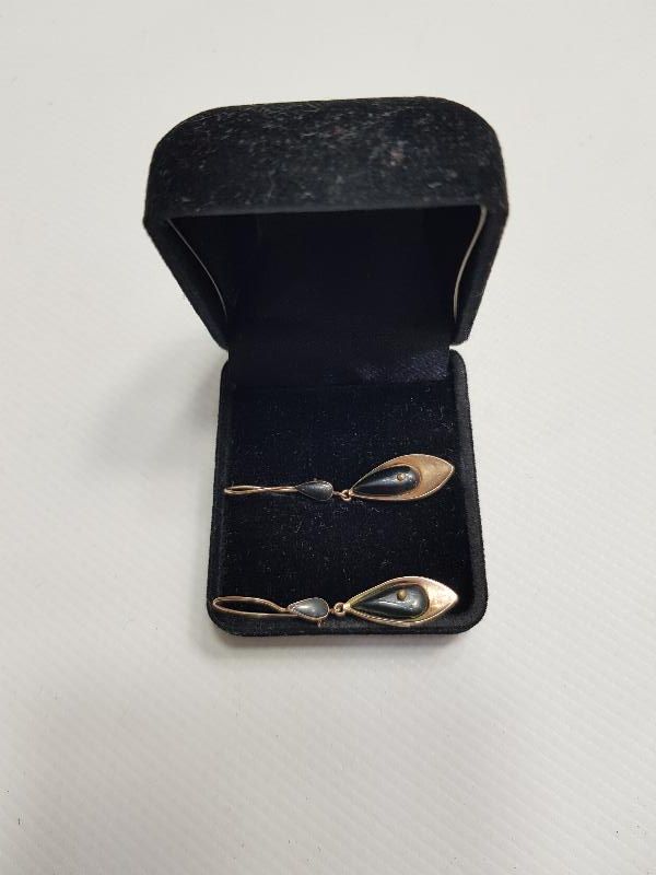 OLTU TAŞLI ALTIN KÜPE 