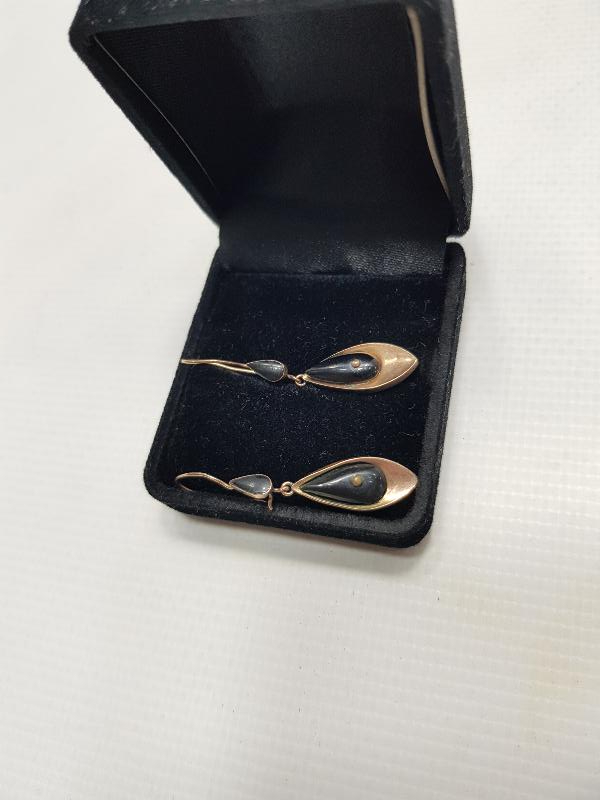 OLTU TAŞLI ALTIN KÜPE 