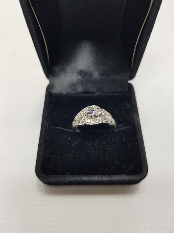 SAFİR TAŞLI PIRLANTA YÜZÜK 