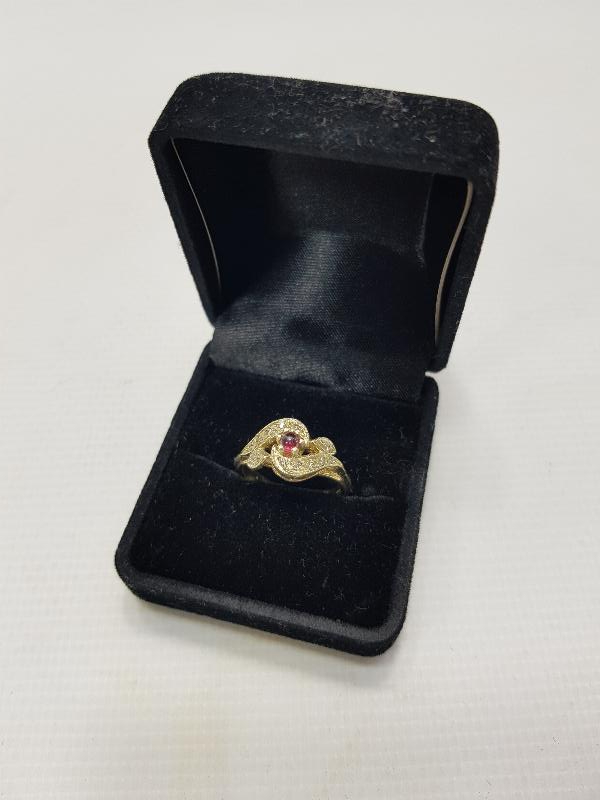 YAKUT TAŞLI PIRLANTA YÜZÜK