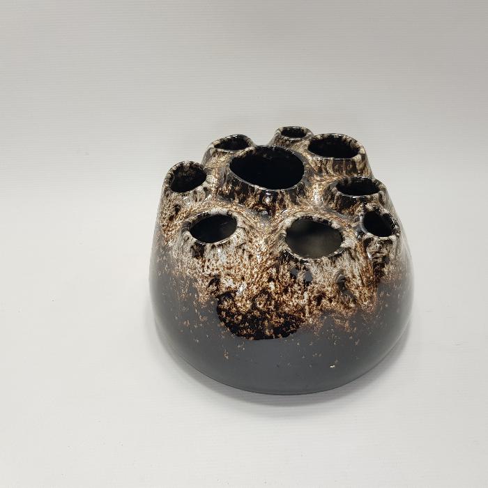 FARKLI FORMDA SERAMİK KALEMLİK 