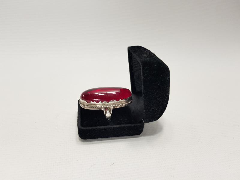 KALLAVİ BOY KÖK YAKUT TAŞLI GÜMÜŞ KADI YÜZÜĞÜ