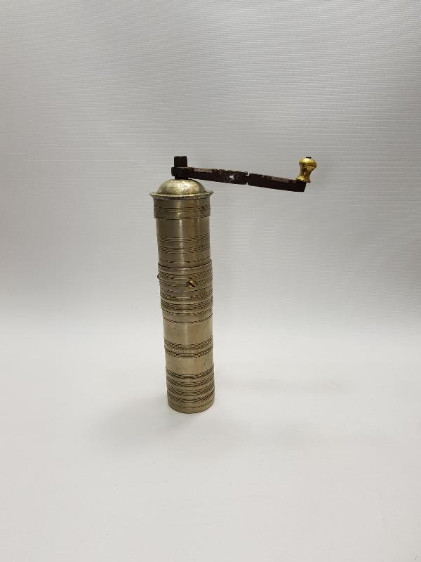 OSMANLI DÖNEMİ DÜŞÜK AYAR GÜMÜŞ KAHVE DEĞİRMENİ