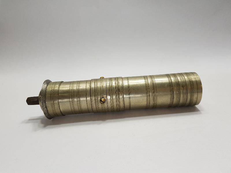 OSMANLI DÖNEMİ DÜŞÜK AYAR GÜMÜŞ KAHVE DEĞİRMENİ