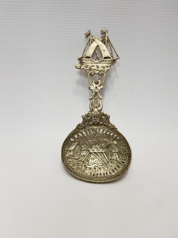 YELKENLİ VE DEĞİRMEN GÖRSELLİ GÜMÜŞ DUVAR KAŞIĞI 