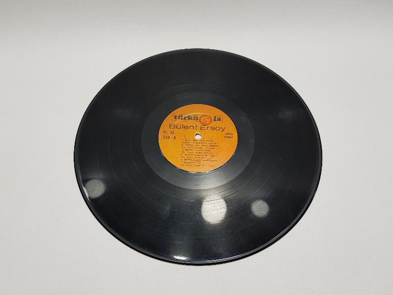33 DEVİR LONGPLAY PLAK: BÜLENT ERSOY TÜRKÜOLA 