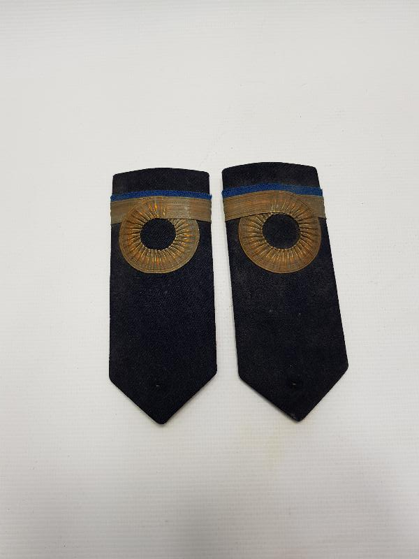 İKİ ADET ASKERİ APOLET 