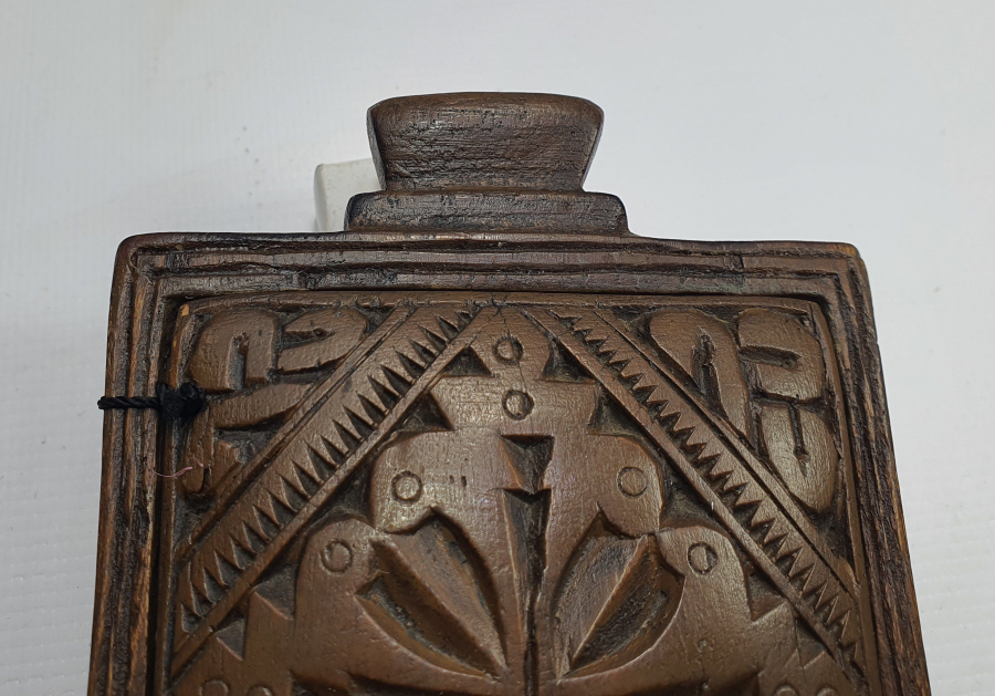 1930-40 LARDAN EL ÇİZİMİ VE İŞLEMELİ AHŞAP İKONA