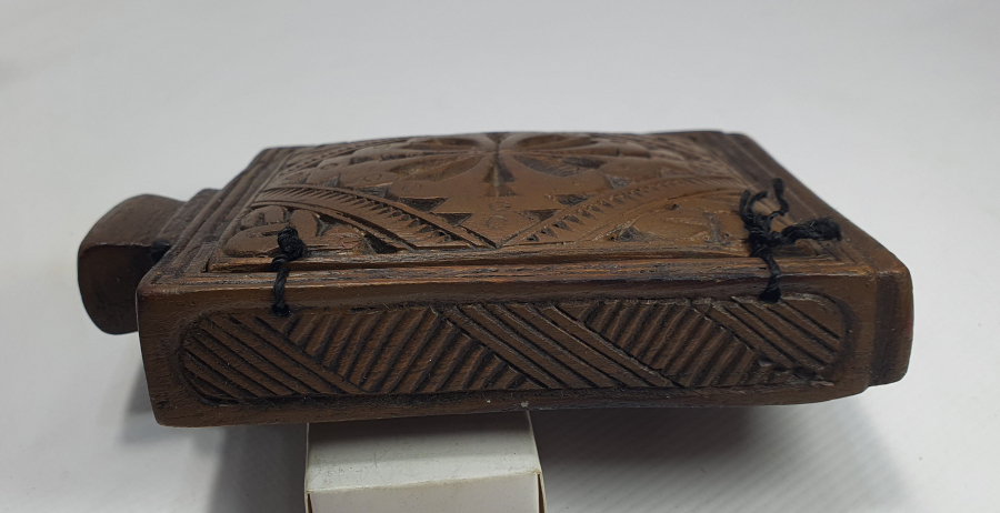 1930-40 LARDAN EL ÇİZİMİ VE İŞLEMELİ AHŞAP İKONA