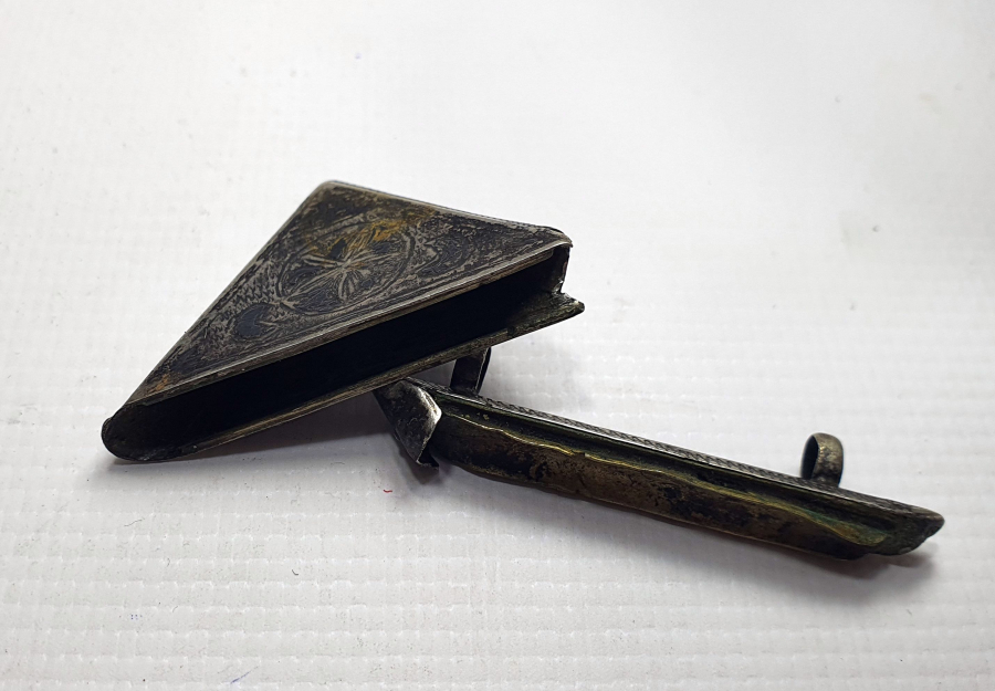 OSMANLI DÖNEMİ AY YILDIZLI VE SAVATLI GÜMÜŞ HAMAYIL