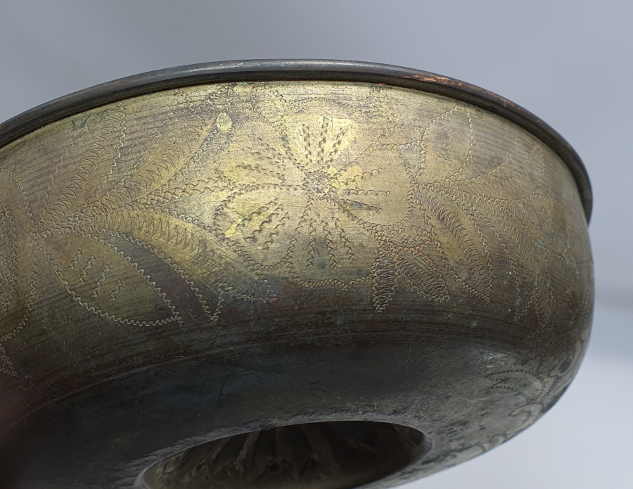 OSMANLI DÖNEMİ ORTASI ŞEMSE ÜSTÜNE AY YILDIZLI TAMAMI İŞLEMELİ ESERİ İSTANBUL HAMAM TASI