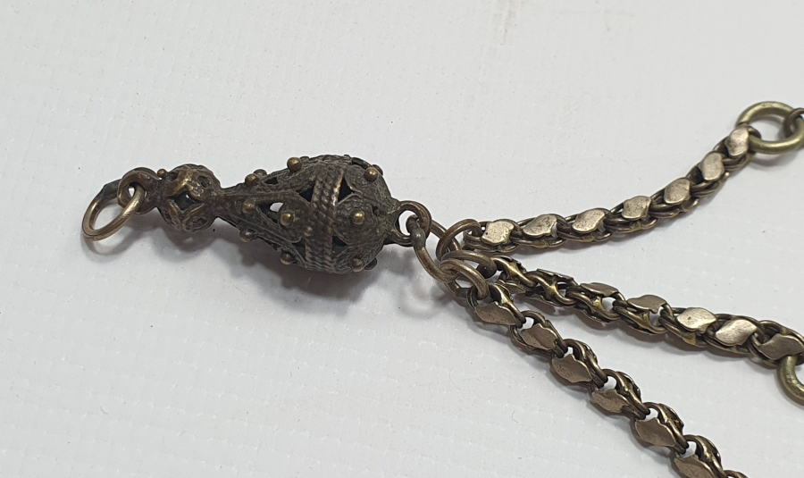 OSMANLI DÖNEMİ TELKARİ İŞÇİLİKLİ TESBİH PÜSKÜLÜ