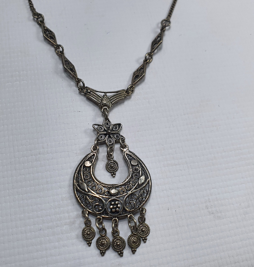 TELKARİ İŞÇİLİKLİ AY YILDIZLI GÜMÜŞ KOLYE