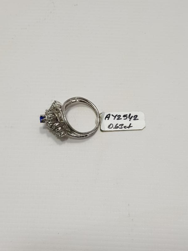 SAFİR TAŞLI PIRLANTA YÜZÜK 