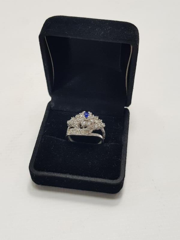 SAFİR TAŞLI PIRLANTA YÜZÜK 