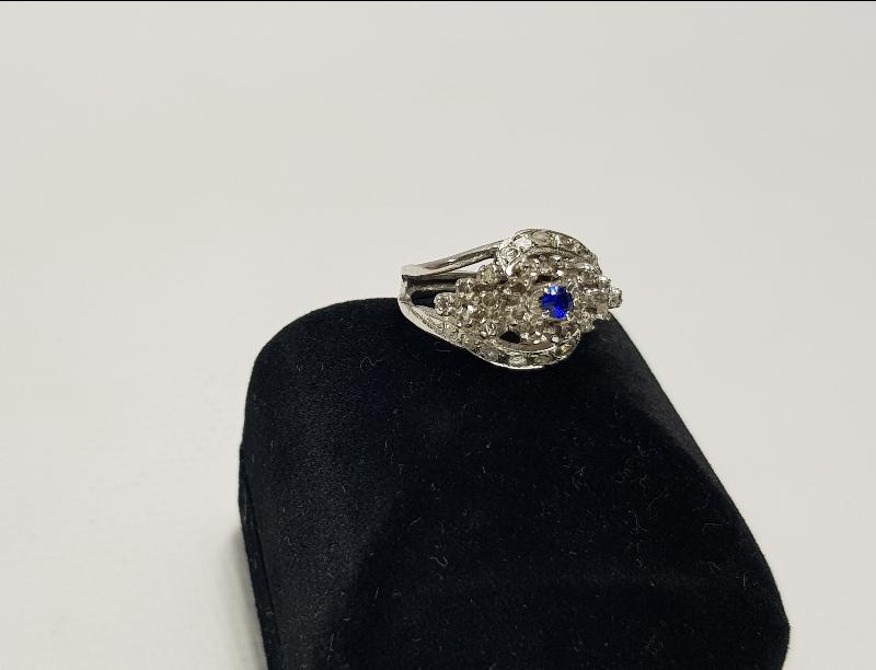 SAFİR TAŞLI PIRLANTA YÜZÜK 