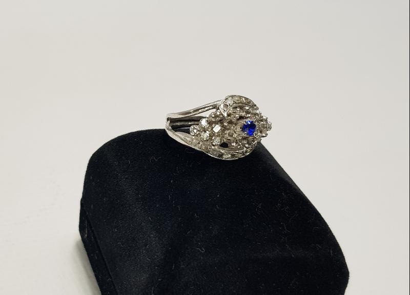 SAFİR TAŞLI PIRLANTA YÜZÜK 