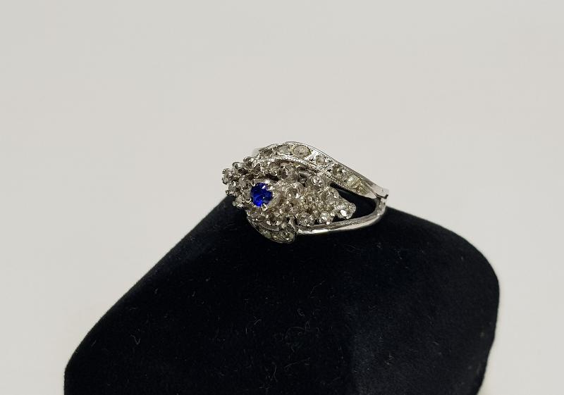 SAFİR TAŞLI PIRLANTA YÜZÜK 