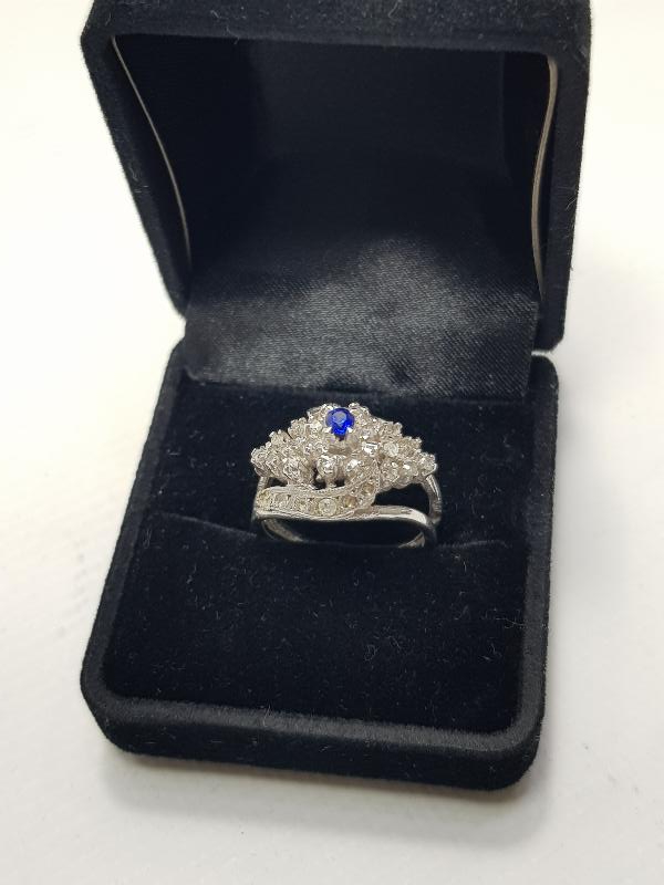 SAFİR TAŞLI PIRLANTA YÜZÜK 