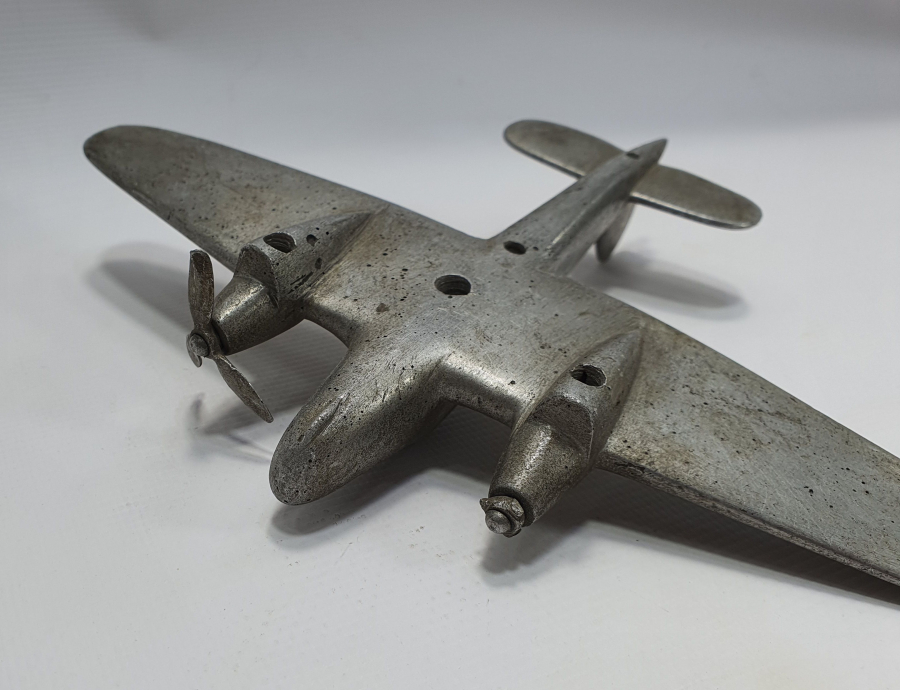 ANTİKA ARABA AMBLEMİ