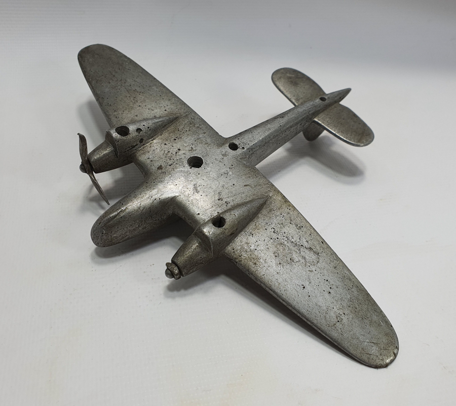 ANTİKA ARABA AMBLEMİ