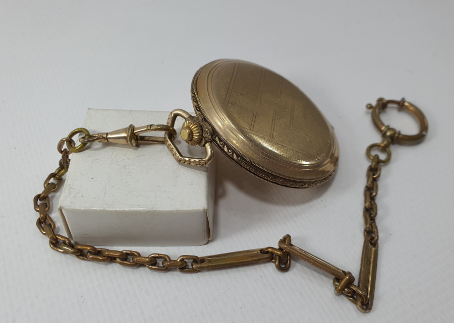 CHORONOMETRE MARKA OSMANLI DÖNEMİ AVCI KASA ORJİNAL KÖSTEĞİYLE ALTIN KAPLAMA KURMALI CEP SAATİ