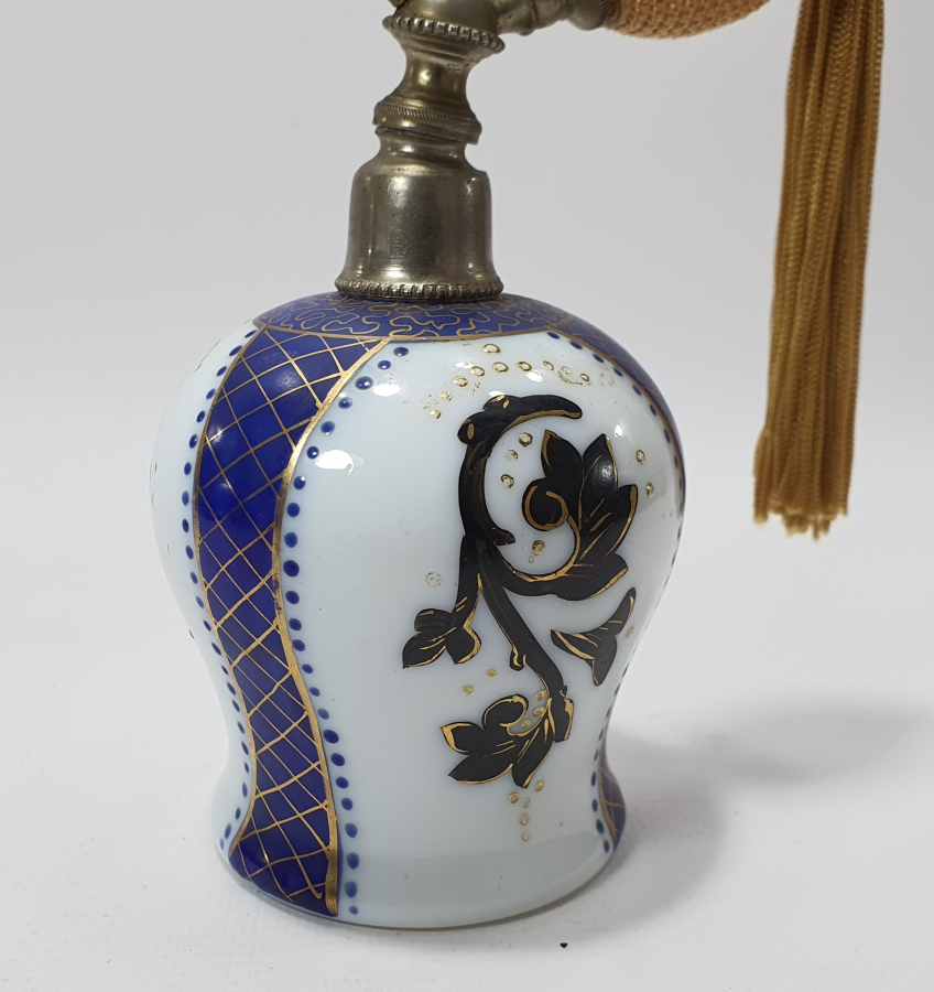 OSMANLI DÖNEMİ OPALDEN MAMUL ALTIN VARAKLI PARFÜM ŞİŞESİ