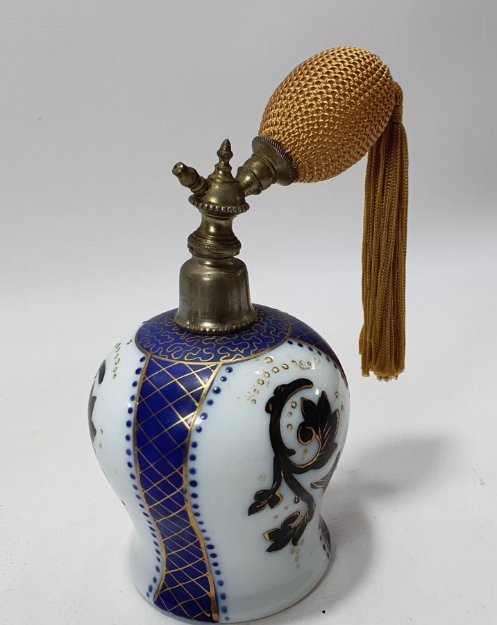 OSMANLI DÖNEMİ OPALDEN MAMUL ALTIN VARAKLI PARFÜM ŞİŞESİ