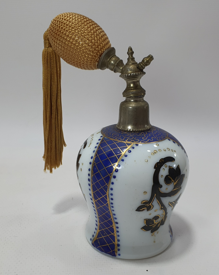 OSMANLI DÖNEMİ OPALDEN MAMUL ALTIN VARAKLI PARFÜM ŞİŞESİ