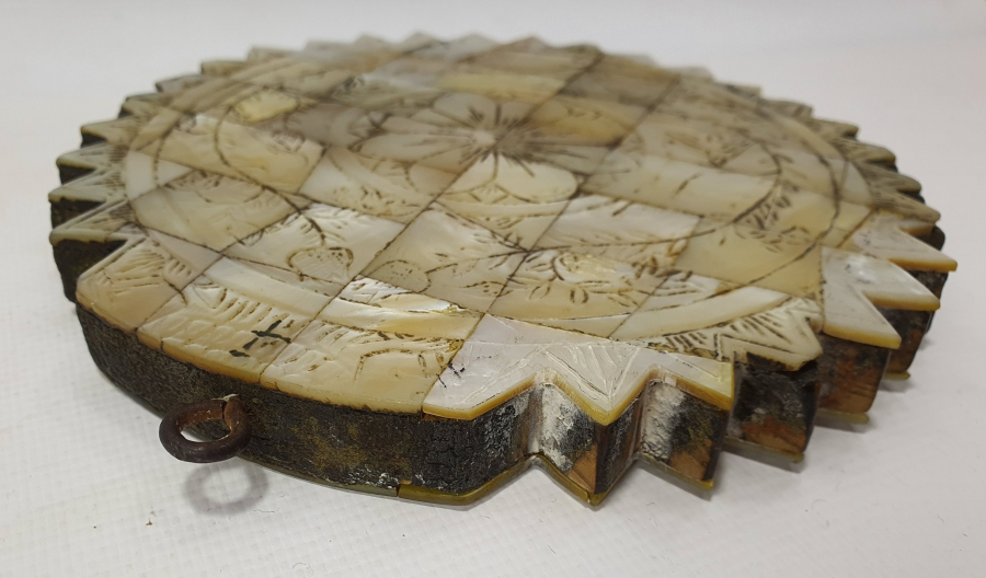 OSMANLI DÖNEMİ SEDEF İŞÇİLİKLİ GÜNEŞ FORMUNDA NADİR GELİN AYNASI