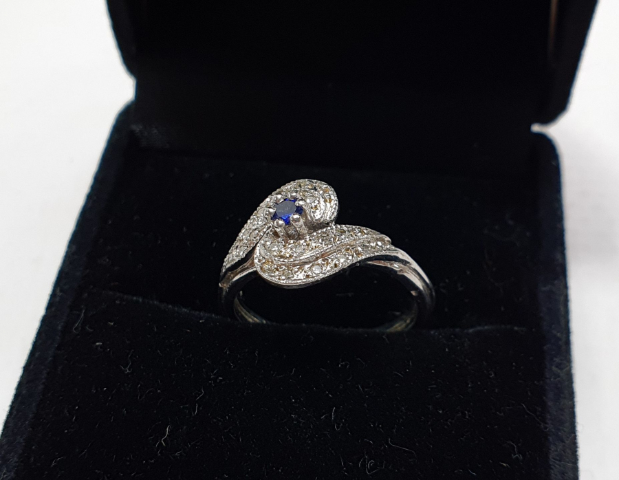 SAFİR TAŞLI ANTİKA PIRLANTA YÜZÜK