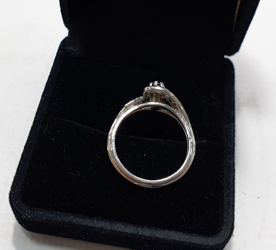 SAFİR TAŞLI ANTİKA PIRLANTA YÜZÜK