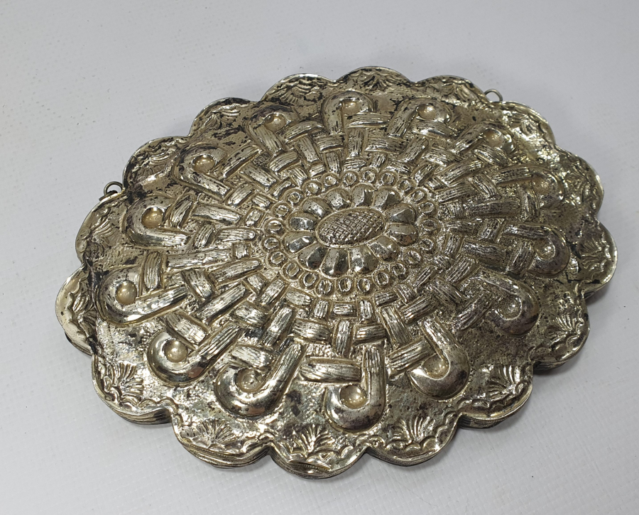 ARKASI İŞLEMELİ GÜMÜŞ AYNA