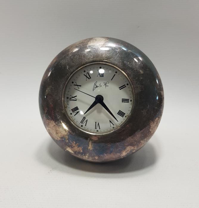 BENITO FAU İMZALI GÜMÜŞ MASA SAATİ 