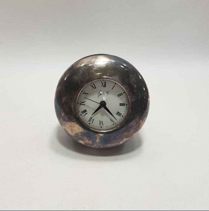 BENITO FAU İMZALI GÜMÜŞ MASA SAATİ 