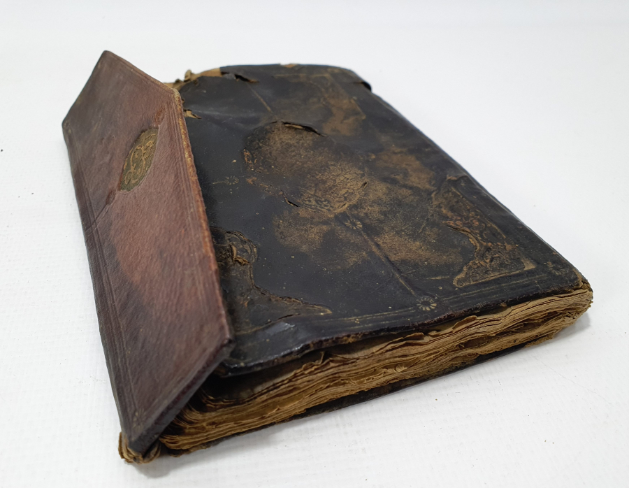 OSMANLI DÖNEMİ 2 ADET SERLEVHASI BULUNAN NADİR FORMDA ENAM -I ŞERİF