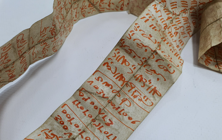 OSMANLI DÖNEMİ SAFRA İLE YAZILMIŞ İÇİNDE EBCEDLER BULUNAN ASKER HAMAYILI